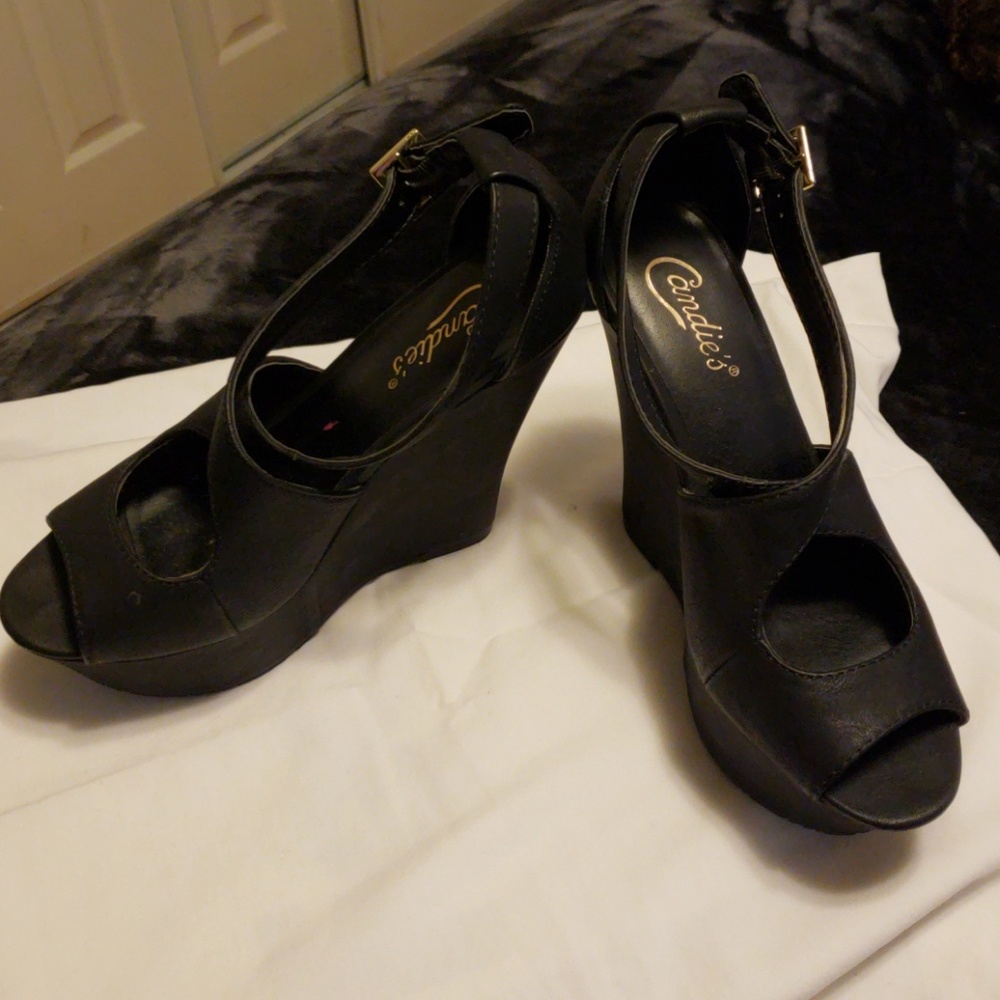 Black leather wedges